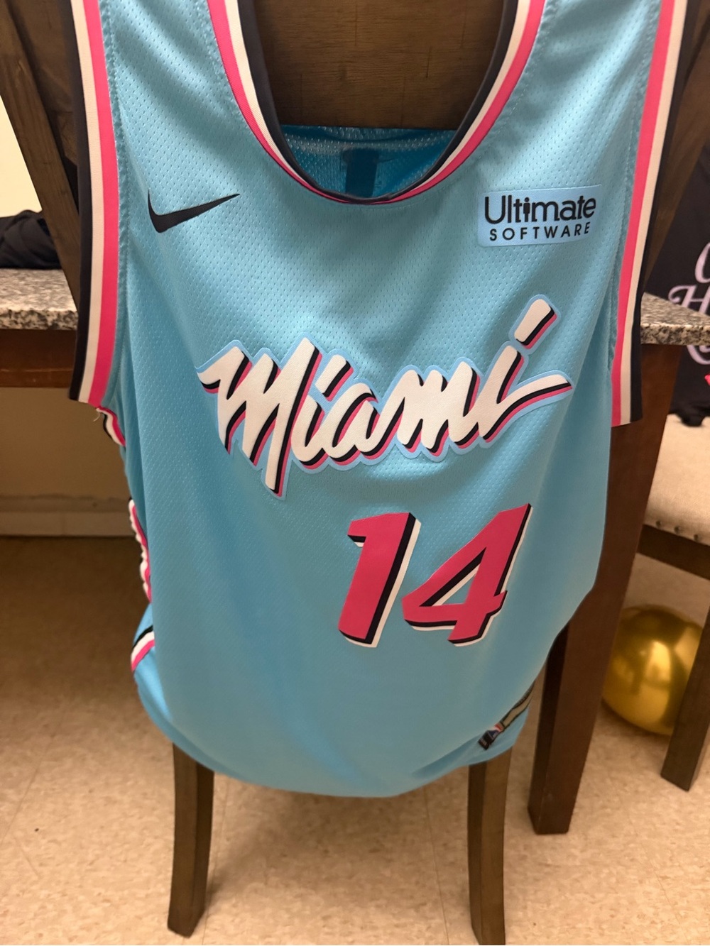NBA Miami heat jersey size L Herro 14